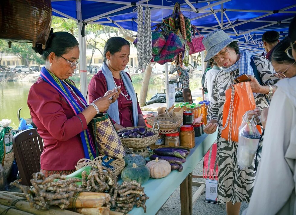 Indigenous Crafts and Food